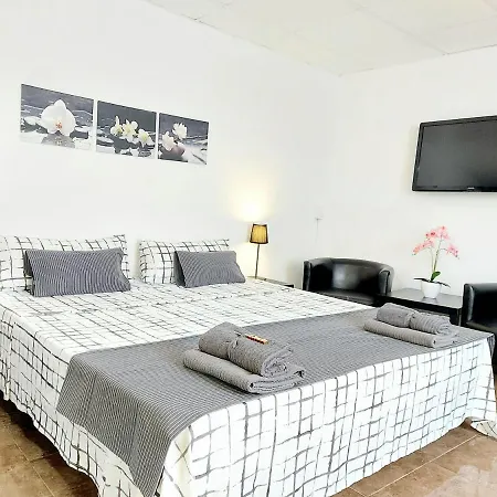 Apartment Estudios Gloria *