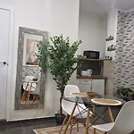 Estudios Gloria Apartment